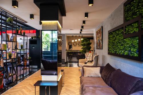 A seating area at Mielo Lara Hotel