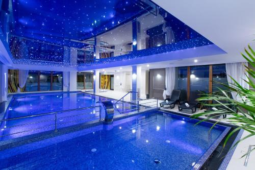 Πισίνα στο ή κοντά στο Amber Park Spa
