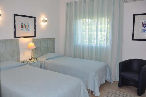 Postel nebo postele na pokoji v ubytování Luxury 3 bedroom Villa with Private Pool