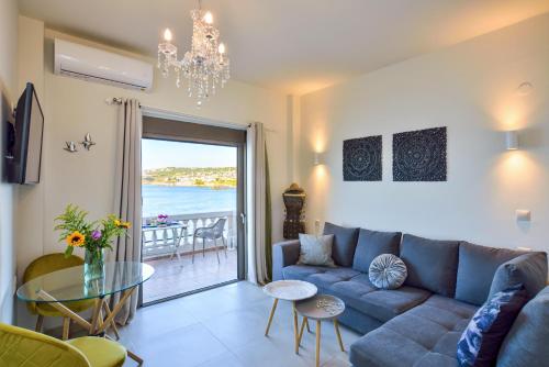 Thalassa mou Seafront suite