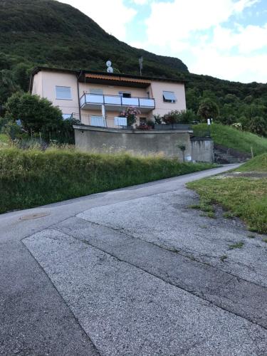 Nespecifikovaný výhled na hory nebo výhled na hory při pohledu z apartmánu