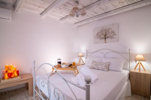 Avli Traditional Home with Private Jacuzzi