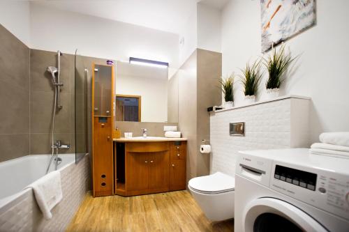 Kúpeľňa v ubytovaní P&O Business Serviced Apartments CYBERNETYKI