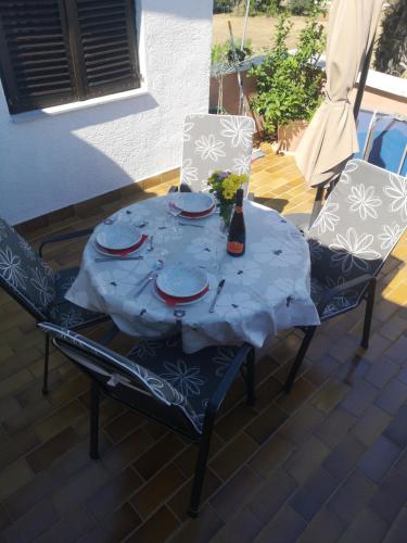 Un patio o zona al aire libre en Licul Apartment
