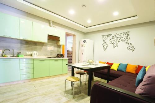 Una cocina o cocineta en Light Life Hostel