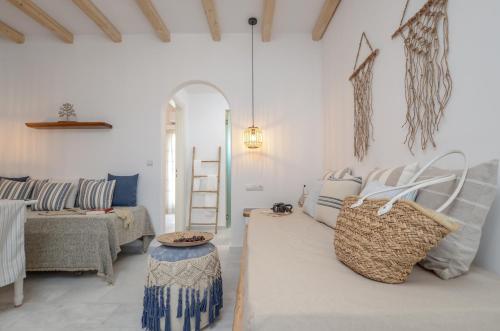 Gallery image of Birikos Studios & Apartments in Agios Prokopios