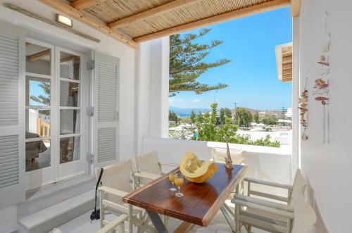 Gallery image of Birikos Studios & Apartments in Agios Prokopios