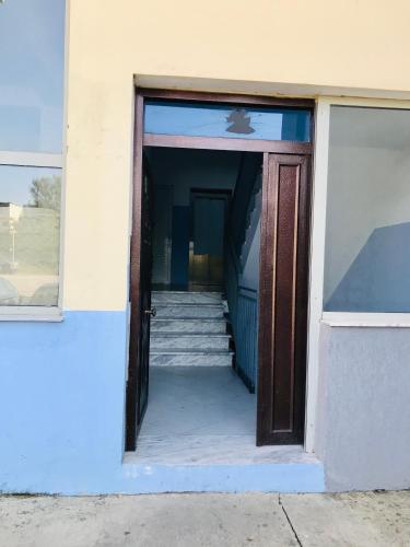 Η πρόσοψη ή η είσοδος του Cappuccino Apartment