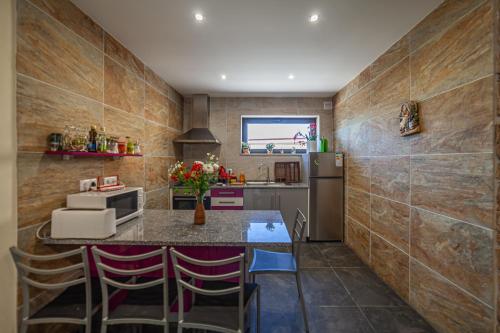 Η κουζίνα ή μικρή κουζίνα στο Casas da Fraga - Serra da Estrela