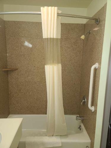 Budget Inn - Farmington – Photos 3