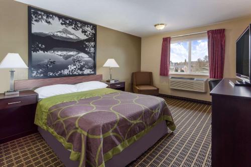 Cama o camas de una habitación en Super 8 by Wyndham Corvallis