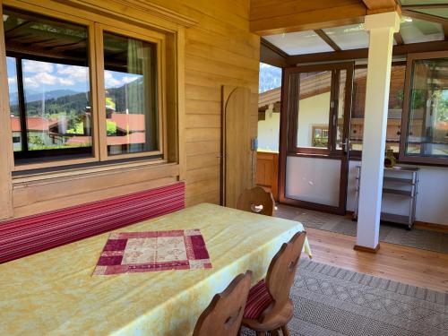 Posteľ alebo postele v izbe v ubytovaní Ferienwohnung an der Familienabfahrt