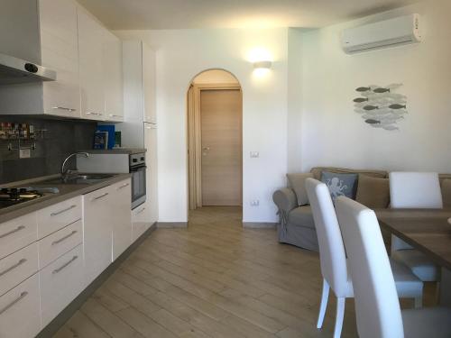Una cocina o zona de cocina en Residenza Limpiddu