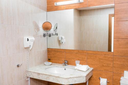 Vonios kambarys apgyvendinimo įstaigoje Sun Palace Hotel - All Inclusive