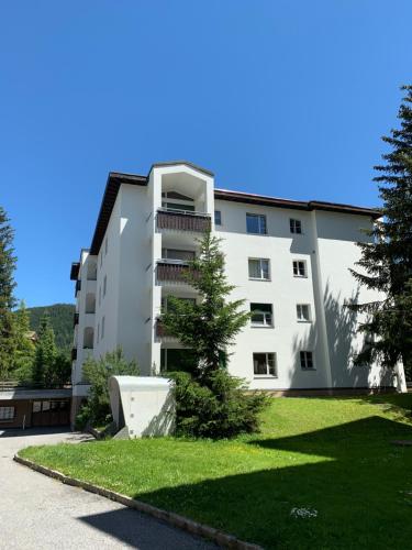 Galeriebild der Unterkunft Zentral bei Kongresshaus, Langlaufloipe, Hallenbad, Garage, WIFI, voll ausgestattet - Fewo Gian in Davos