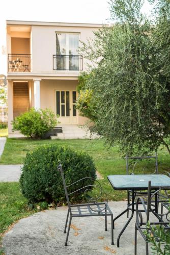 Studio apartment Vukcevic 2にある庭