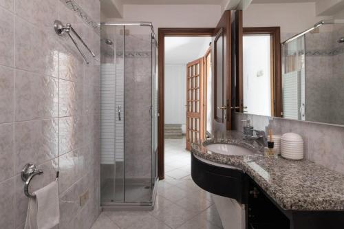 Koupelna v ubytování Villa Francesco appartamento La Ruota