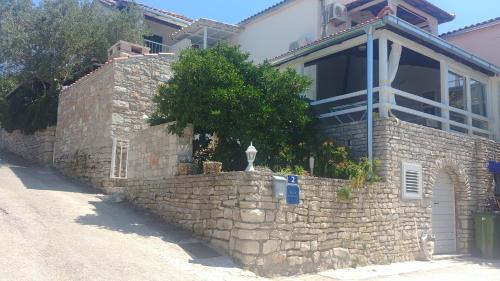 Gallery image of Apartments Marija Bajto in Nečujam