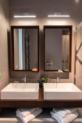 PONTE VECCHIO LUXURY AND STYLISH APARTMENT
