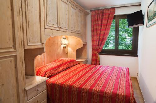 A bed or beds in a room at Villa Erika