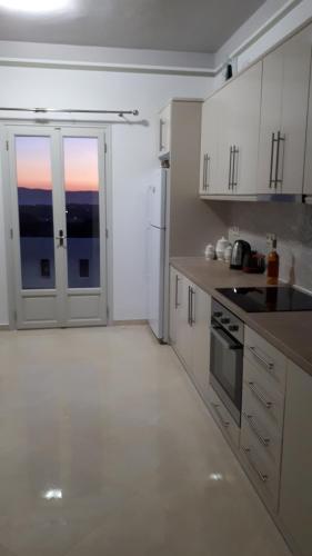 Η κουζίνα ή μικρή κουζίνα στο Summer hοuse