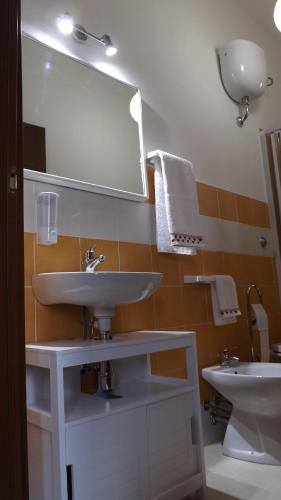 Un baño de B & B Il Mirto 2