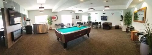 a billiard room with a pool table in it at Best Western Plus Liberty Lake Inn in Spokane Valley