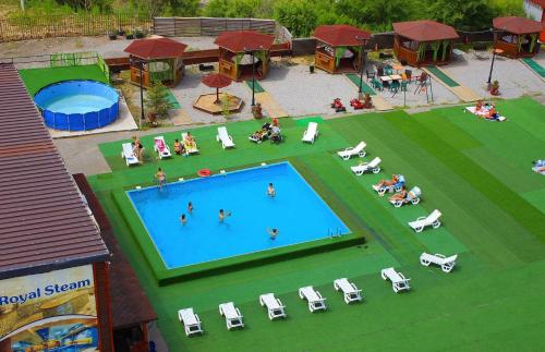 利姆酒店游泳池或附近泳池的景觀