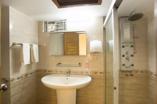 Ванна кімната в Shinepukur Suites
