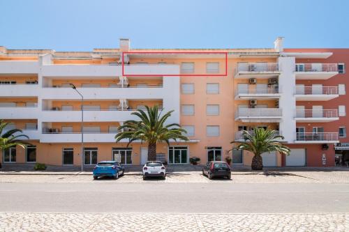 Golden Cliff Apartment