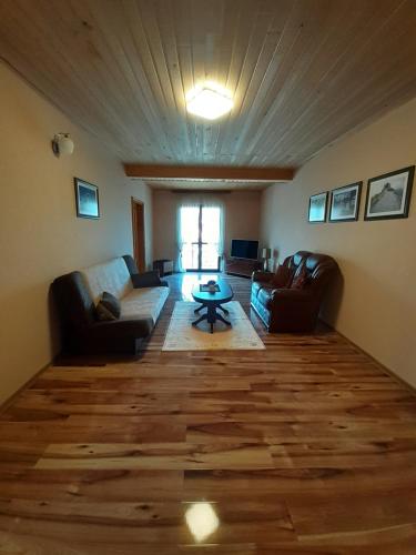 Photo de la galerie de l'établissement Apartman Damjanovic, à Cetinje