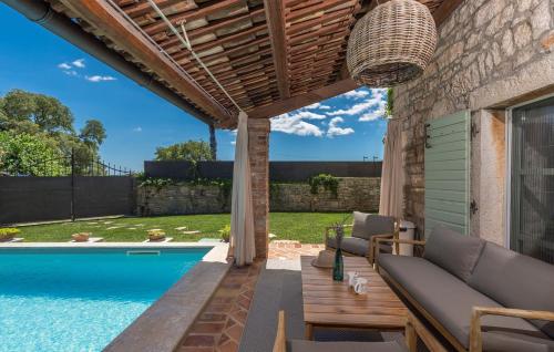 Charming Stone Villa Pakich with Private Pool – Photos 3