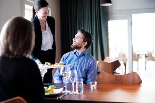 Clients de l'établissement Utstein Kloster Hotell
