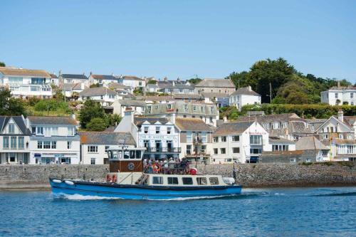 Gallery image of Chapel Cottage in Saint Mawes