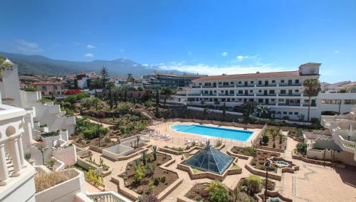 an aerial view of a resort with a swimming pool at Apartamento Vista Lotos in Puerto de la Cruz