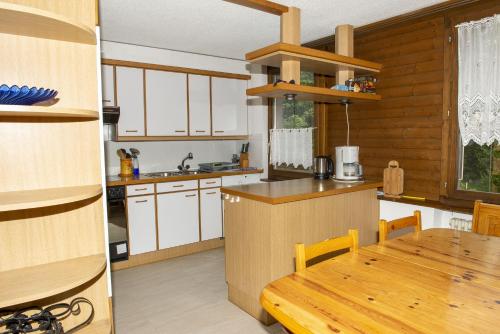 Lauterbrunnen Staubbach Beautiful Waterfall Apartment photo 3