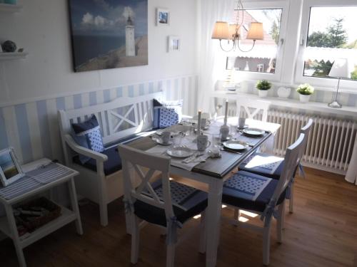 Fotografie z fotogalerie ubytování Ferienwohnung Seestern - Alte Schmiede Neugarmssiel v destinaci Wangerland