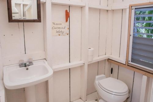 
A bathroom at Ranguana Caye Cabanas
