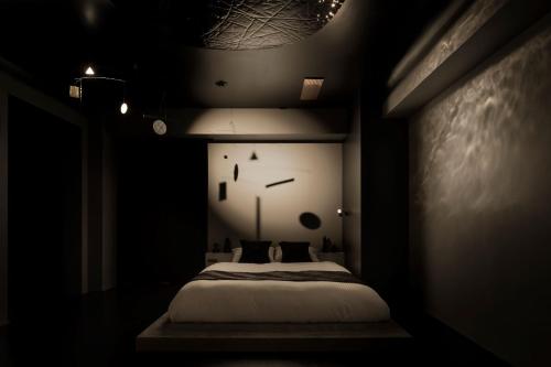 Tempat tidur dalam kamar di BnA Alter Museum