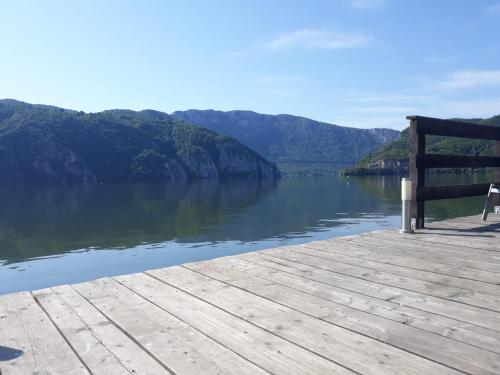 Afbeelding uit fotogalerij van Exclusive in Eşelniţa