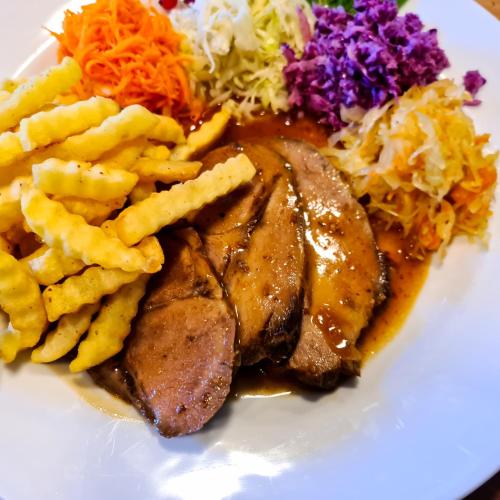 Makanan di atau berdekatan motel