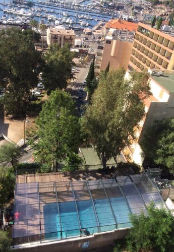 Πισίνα στο ή κοντά στο Castel Vecchio