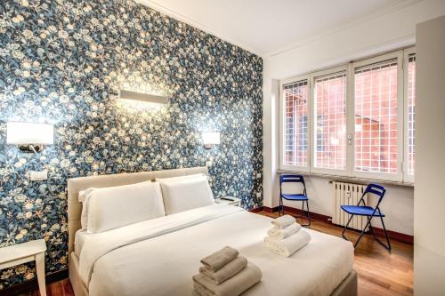 Holiday Apartment Bernini Near The Trevi Fountain - 4 Bedroom