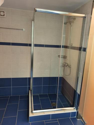 Un baño de Stoupa Lefktro 12