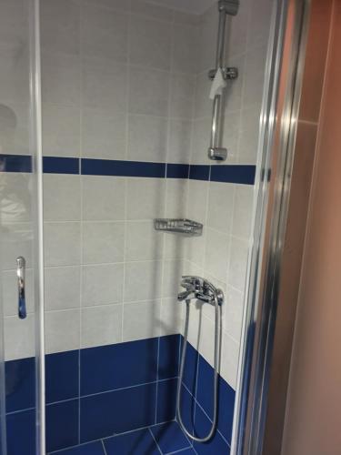 Un baño de Stoupa Lefktro 11