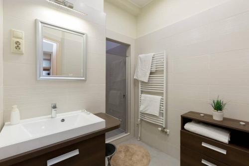 A bathroom at Luxury apartment in the city center