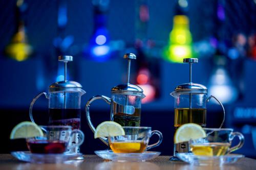 a group of drinks in mason jars on a table at BEST GARDEN HOTEL in Istanbul