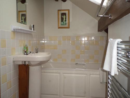 Gallery image of Moorhen Cottage in Stoke on Trent