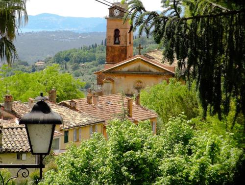 Charmant appartement dans maison de village