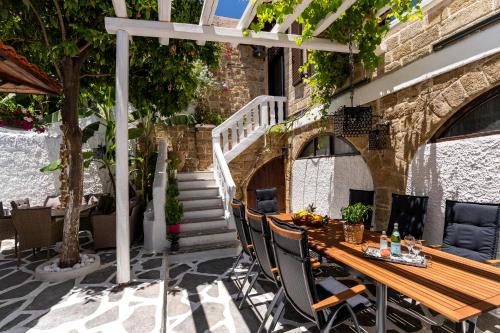 Letty's House - Old Town Luxury Mansion